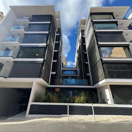 Stylish 2br Monaco Border Flat, Terrace & Parking 博索莱伊