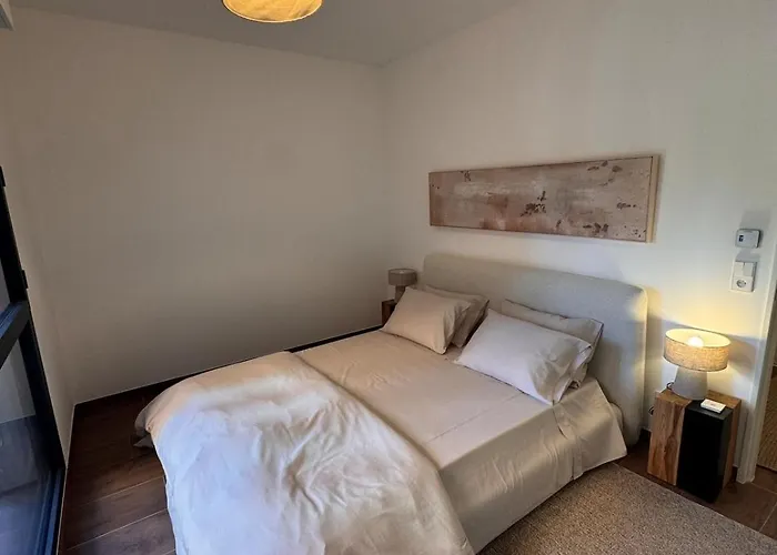 Stylish 2br Monaco Border Flat, Terrace & Parking