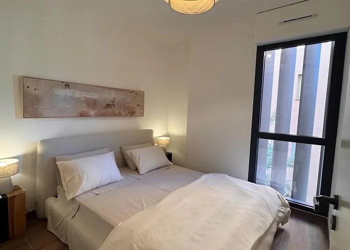 Stylish 2br Monaco Border Flat, Terrace & Parking Beausoleil