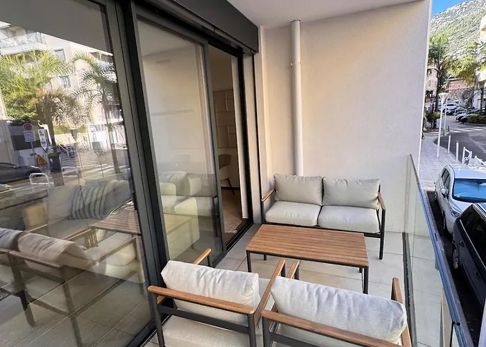 Stylish 2br Monaco Border Flat, Terrace & Parking * Beausoleil