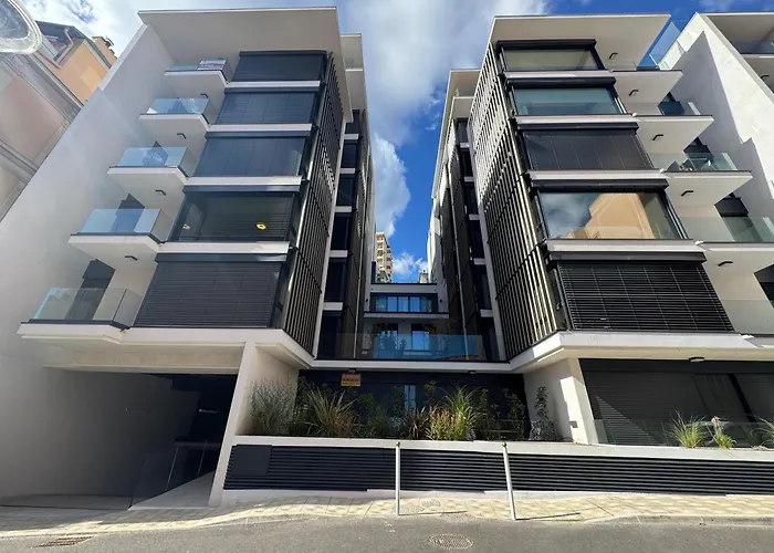 Stylish 2br Monaco Border Flat, Terrace & Parking Beausoleil